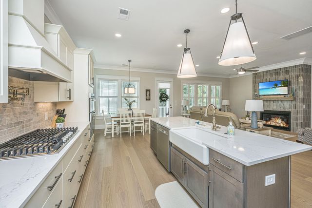 1087 Capersview Court, Awendaw, SC 29429