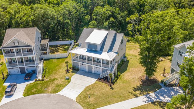 1087 Capersview Court, Awendaw, SC 29429
