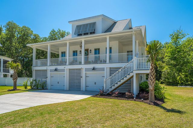1087 Capersview Court, Awendaw, SC 29429
