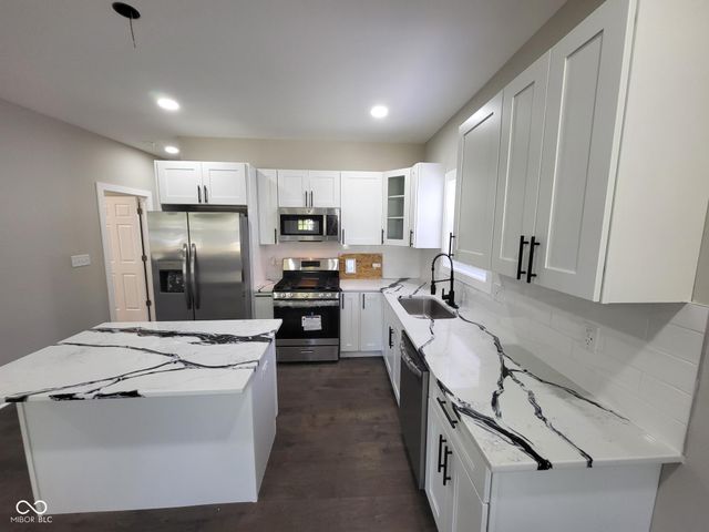 1433 W Pruitt Street, Indianapolis, IN 46208