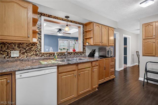 213 Montrose Way, Wellington, OH 44090