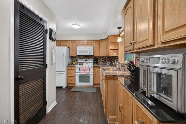 213 Montrose Way, Wellington, OH 44090