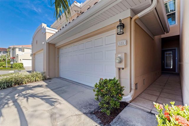 123 VALENCIA CIRCLE, St Petersburg, FL 33716
