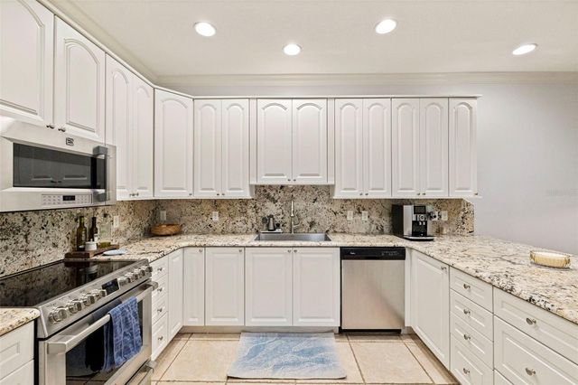123 VALENCIA CIRCLE, St Petersburg, FL 33716