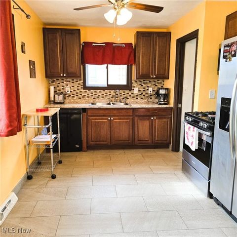 14621 Saint James Avenue, Cleveland, OH 44135