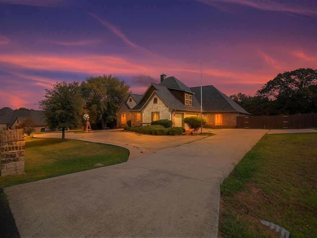 104 Tananger Springs Drive, Denison, TX 75021