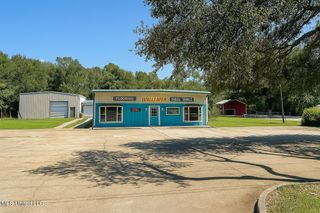 5624 Gautier Vancleave Road, Gautier, MS 39553