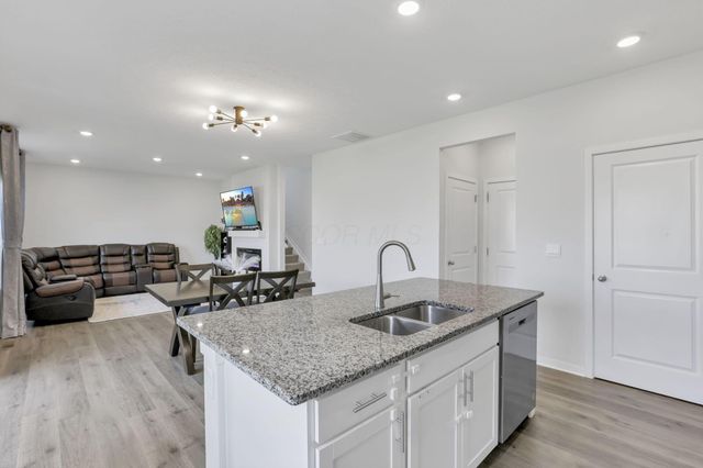482 Melissa Drive, Plain City, OH 43064