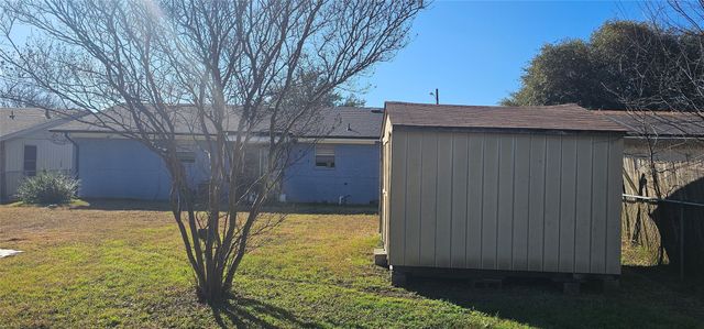 6528 Wild Honey Drive, Dallas, TX 75241