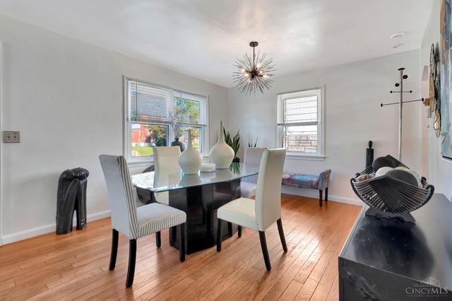 6110 Graceland Avenue, Golf Manor, OH 45237