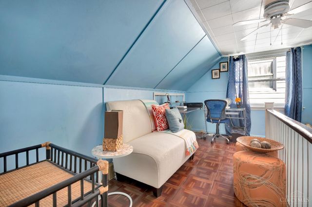 6110 Graceland Avenue, Golf Manor, OH 45237