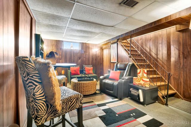 6110 Graceland Avenue, Golf Manor, OH 45237