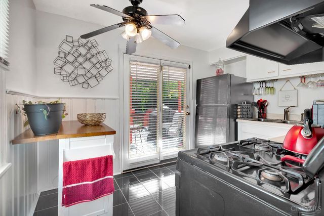 6110 Graceland Avenue, Golf Manor, OH 45237