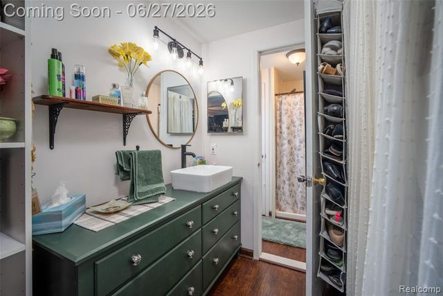 42174 Roscommon Street, Northville, MI 48167