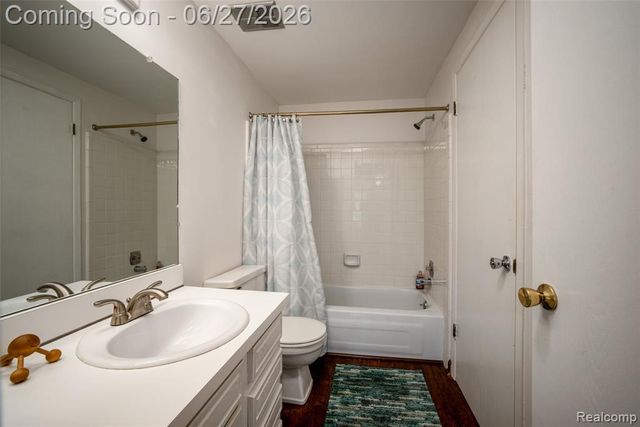 42174 Roscommon Street, Northville, MI 48167