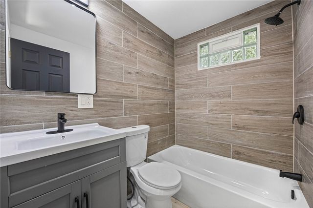 20 Kron Street, Rochester, NY 14619