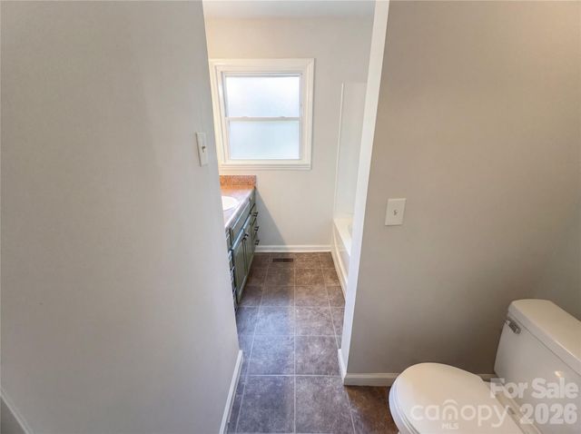 120 Sunset Lane, Bessemer City, NC 28016