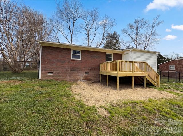 120 Sunset Lane, Bessemer City, NC 28016