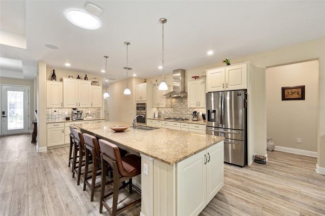 8386 SW 90TH COURT, Ocala, FL 34481