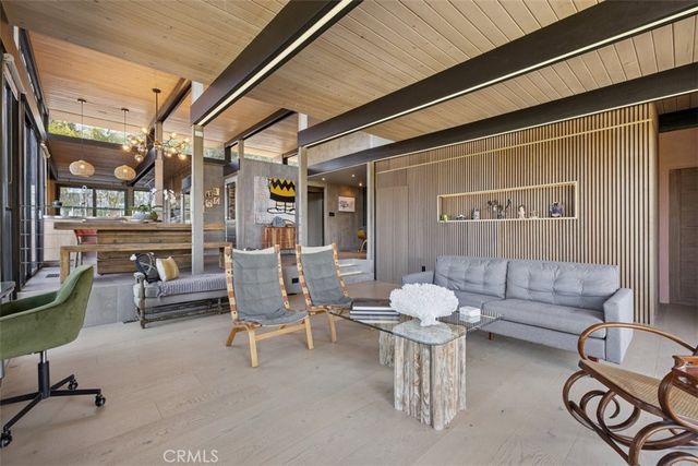 21090 Rios Street, Woodland Hills, CA 91364