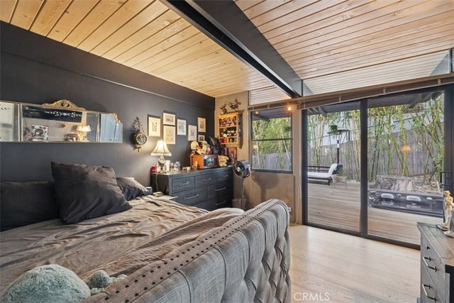 21090 Rios Street, Woodland Hills, CA 91364