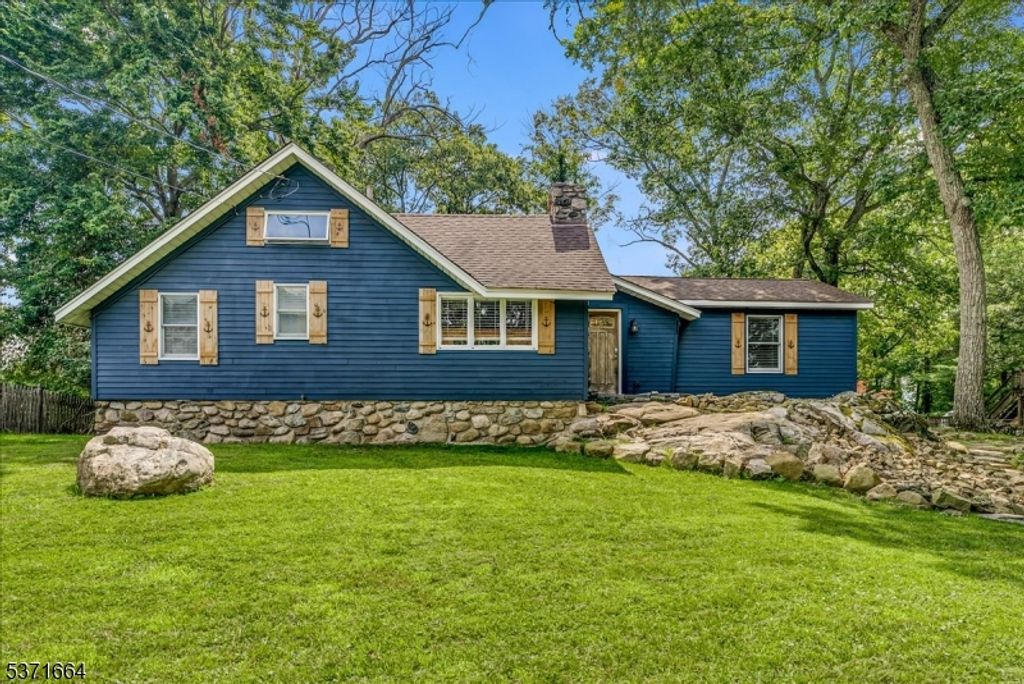 168 W Shore Trl, Sparta Twp., NJ 07871