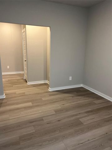 14330 Azalea Tree Dr, Houston, TX 77354