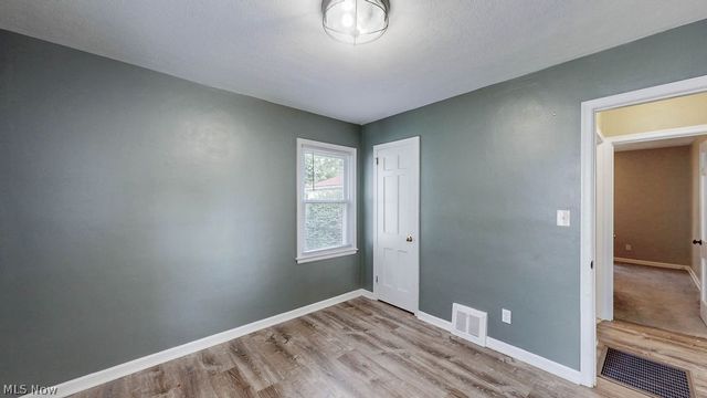 2548 23rd Street, Cuyahoga Falls, OH 44223