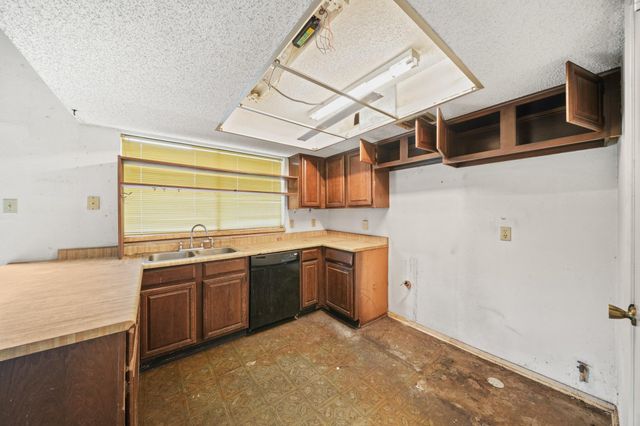12807 Grand Cross Lane, Houston, TX 77072