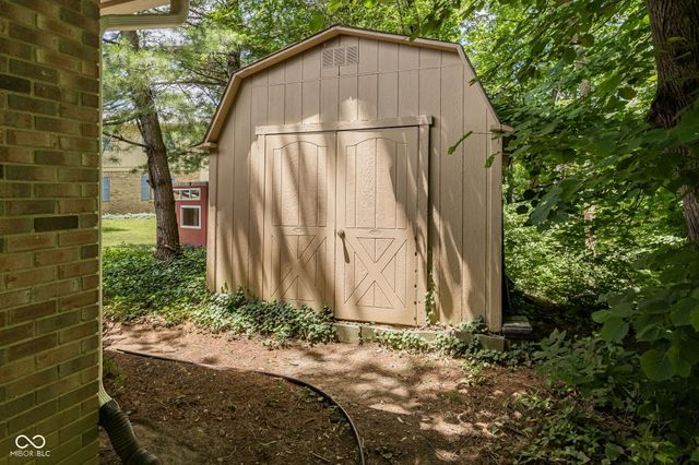105 Butternut Court, Noblesville, IN 46062