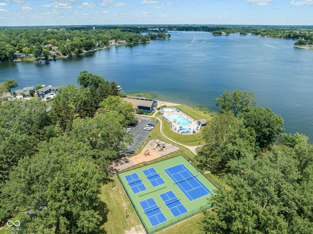 105 Butternut Court, Noblesville, IN 46062