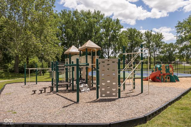 105 Butternut Court, Noblesville, IN 46062