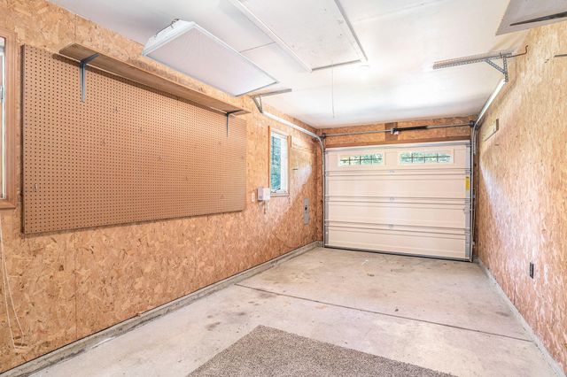 1524 Stark Avenue NW, Walker, MI 49534