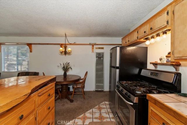 676 Pine Lane, Sugarloaf, CA 92386