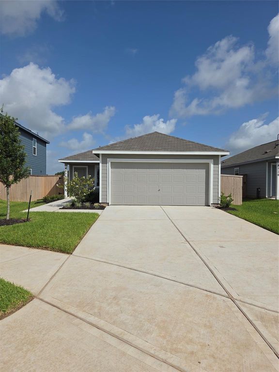 4930 Valencia Forest, Richmond, TX 77469