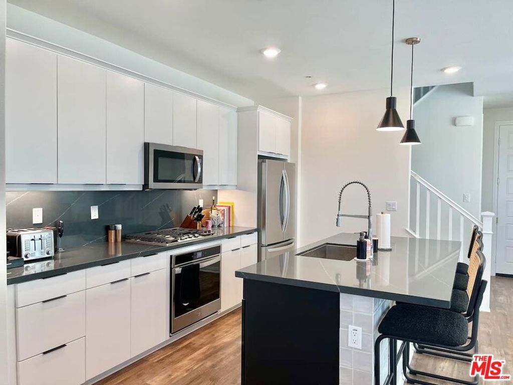 27482 Boulderview Way, Valencia, CA 91381 — photo 5