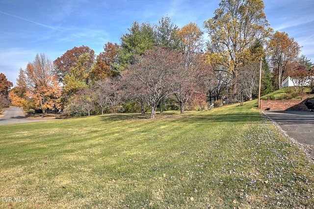 1900 Northwood Drive, Johnson City, TN 37601