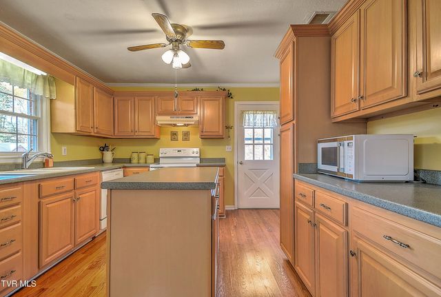 1900 Northwood Drive, Johnson City, TN 37601