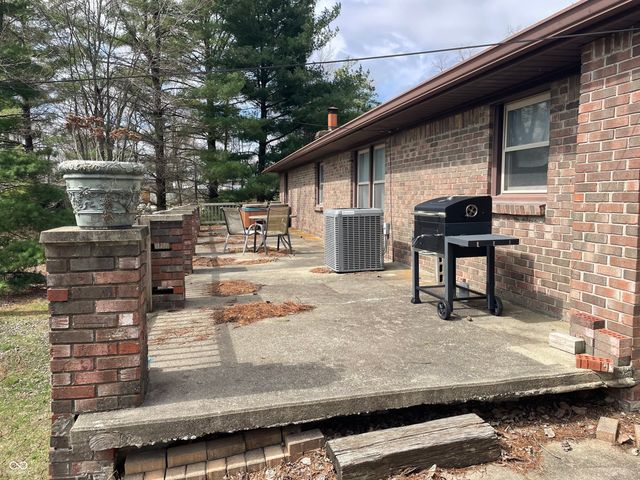 700 Albin Pond Road, Greencastle, IN 46135