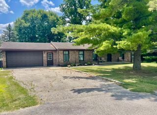 700 Albin Pond Road, Greencastle, IN 46135