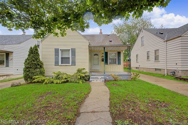 5635 Westpoint Street, Dearborn Heights, MI 48125
