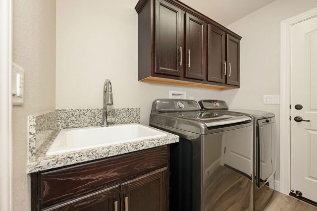 19385 Bonanza King Drive, Cottonwood, CA 96022