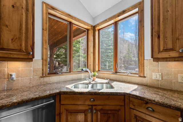 3532 N LAYTON RIDGE DR, Layton, UT 84040