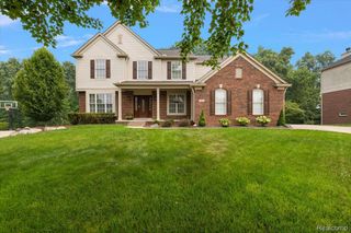 1885 Avon Glen Lane, Orion Charter Township, MI 48360
