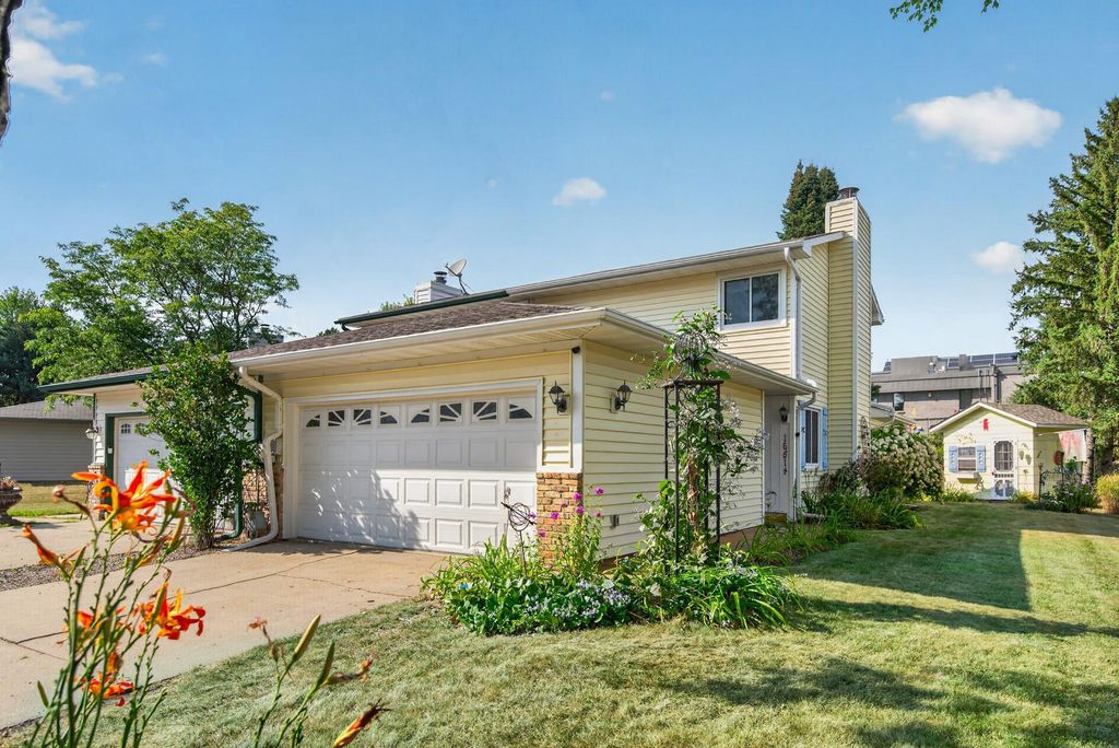 16614 Terrey Pine Drive, Eden Prairie, MN 55347 — photo 2