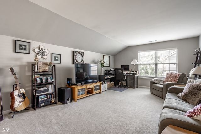 12464 Gladecrest Drive, Carmel, IN 46033