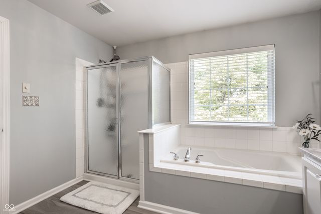 12464 Gladecrest Drive, Carmel, IN 46033
