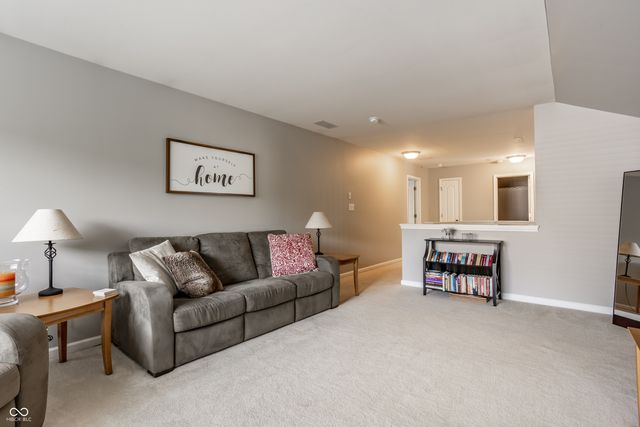 12464 Gladecrest Drive, Carmel, IN 46033