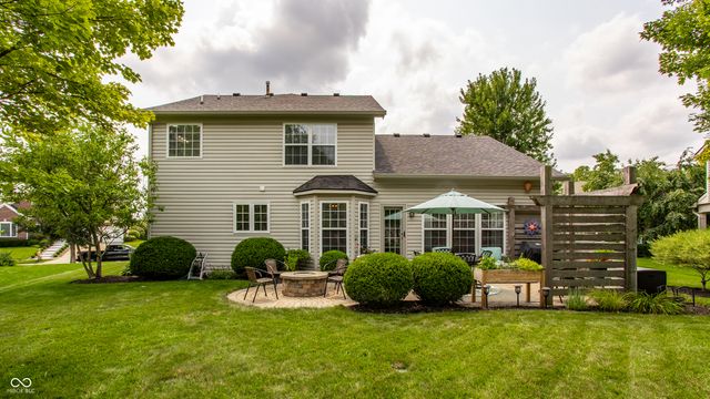 12464 Gladecrest Drive, Carmel, IN 46033