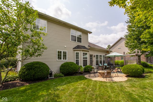 12464 Gladecrest Drive, Carmel, IN 46033